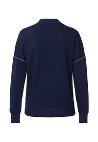 Marineblauwe sweatshirt met een ronde hals, lange mouwen, ribgebreide manchetten en zoom. Heeft contrasterende stiksels langs de schouders.