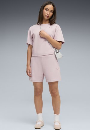 Puma, ESS ELEVATED HIGH-RISE A-LINE SHORTS - Αθλητικό σορτς - misty pink