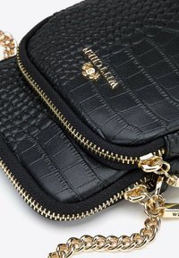 WITTCHEN ELEGANCE KOLLEKTION  - Axelremsväska - schwarz gold