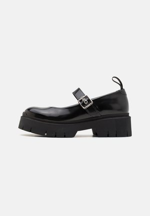 Plateaupumps - black