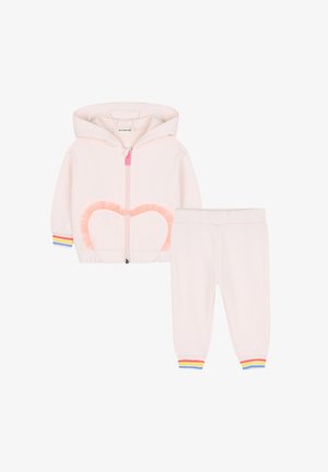 Zachte roze peuterhoodie met rits en tule hartdetail, gecombineerd met bijpassende broek met meerkleurige gestreepte boorden.