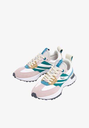 Sneaker realizzati in suede e mesh nei colori rosa, verde acqua e bianco. Presentano un design a strati, punta rotonda, lacci piatti e un dettaglio con il marchio sulla linguetta.