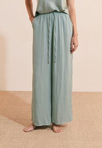 Niewybrane, light blue