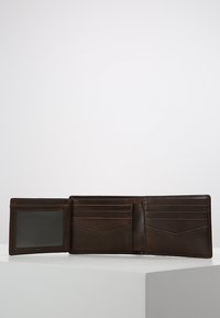 Fossil DERRICK - Portefeuille - dark brown