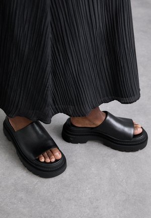 KENDRA SLIDE - Heeled mules - black