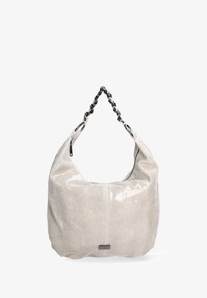 Sac hobo en faux cuir beige clair avec un motif texturé et en relief. Dispose d'une bandoulière en chaîne noire et d'une fermeture zippée.