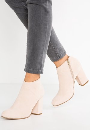 Ankle boots - nude