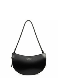 Borsa a tracolla in pelle nera con una forma curvata e una tracolla sottile. Presenta il logo del marchio sul davanti e una superficie liscia. Design compatto.