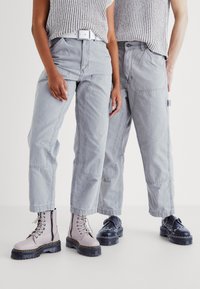 BDG Urban Outfitters - CARPENTER UNISEX - Relaxed fit jeans - grey Miniatuurafbeelding 1