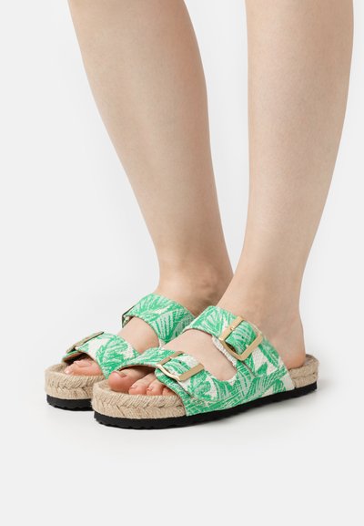 Manebí NORDIC  - Mules - green/cream