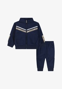 Selectat, midnight navy