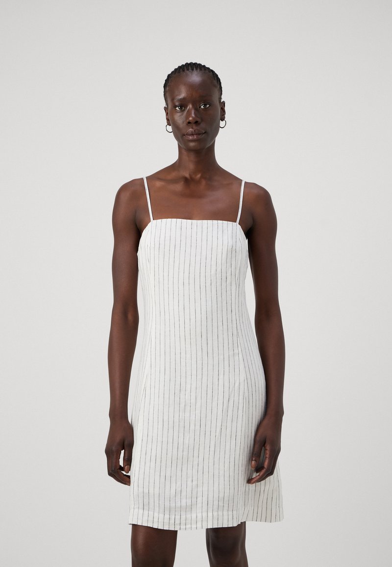 Gap Tall Vapaa-ajan mekko - new off white