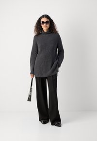 Marc O'Polo LONGSLEEVE STAND UP COLLAR - Strikkegenser - deep grey melange