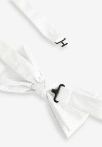 Next TEXTURED - REGULAR FIT - Butterfly - white