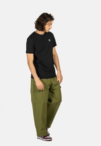Reell PARA - Cargohose - green clover ripstop