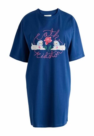 Marineblå oversized T-shirt med lyserød kursiv tekst, to hvide hunde der ser på hinanden, og en lyserød rose med grønne blade imellem dem.