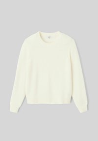 Pull en ivoire à col rond en tricot doux et texturé. Il possède des manches longues et des poignets et un ourlet côtelés pour un ajustement confortable. Pas de motifs ni d'accents visibles.
