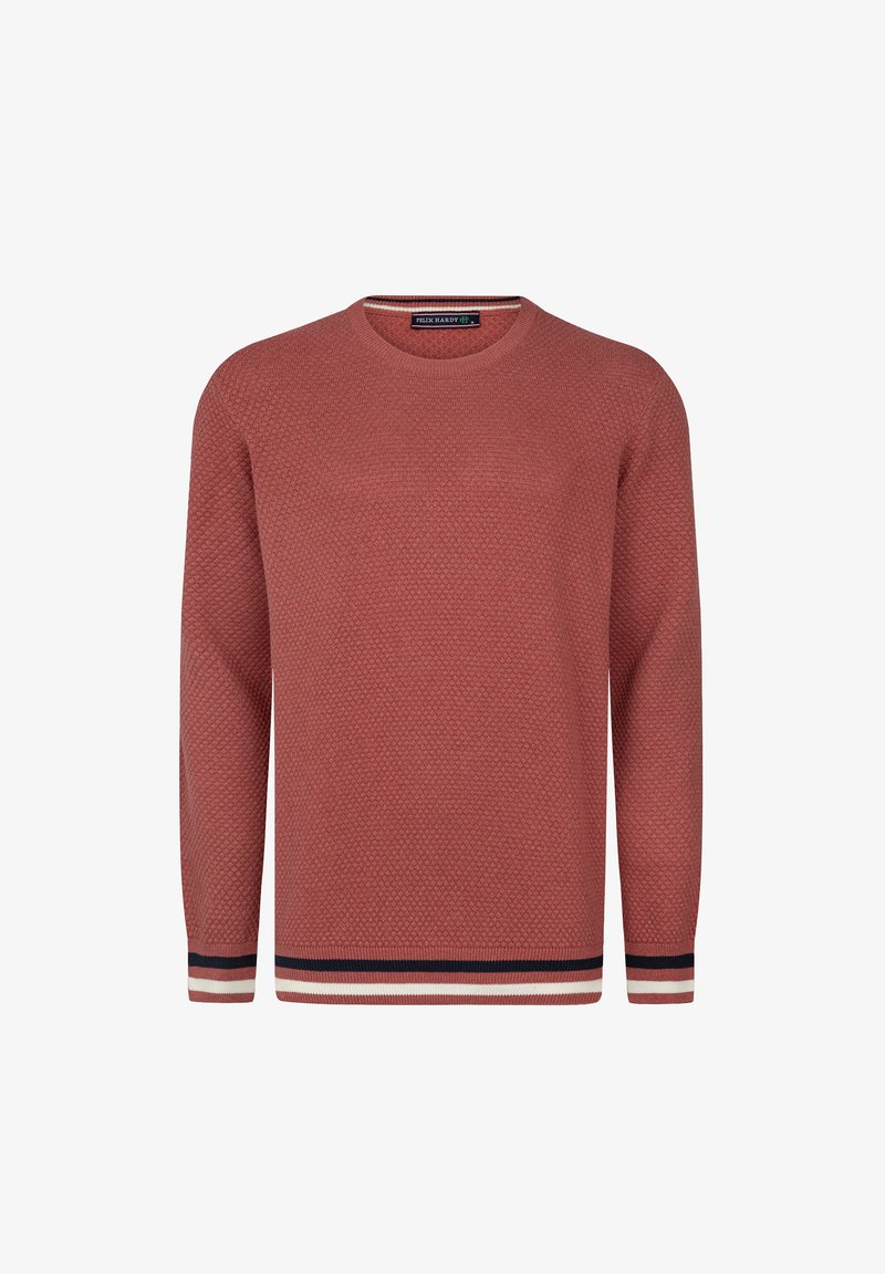 Czerwony sweter o fakturze, z okrągłym dekoltem i długimi rękawami. Posiada paskowane akcenty w kolorze granatowym, kremowym i rdzawym na mankietach i u dołu.