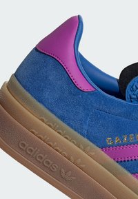 adidas Originals GAZELLE BOLD - Sapatilhas - blue purpleburst blue