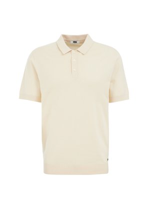 Polo majica kratkih rukava u svijetlosmeđem materijalu. Ima klasičnu ovratnik, placket s tri gumba i rebrasti rub. Glatka tekstura, bez uzoraka.