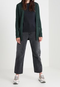 VILA Kofta - dark green
