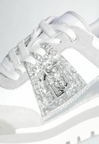 LIU JO WITH GLITTER - Sneakers basse - silver colour