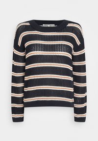 Granatowy sweter z otwartym splotem i poziomymi paskami w kolorze pomarańczowym i białym. Posiada okrągły dekolt i długie rękawy.