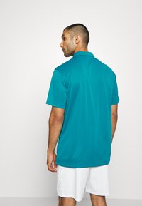 Nike Performance SOLID - Polo - bright spruce/white