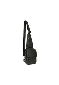 Borsa a tracolla in pelle nera con tracolla regolabile, compartimenti con zip e una texture liscia. Design compatto con dettagli di cucitura.