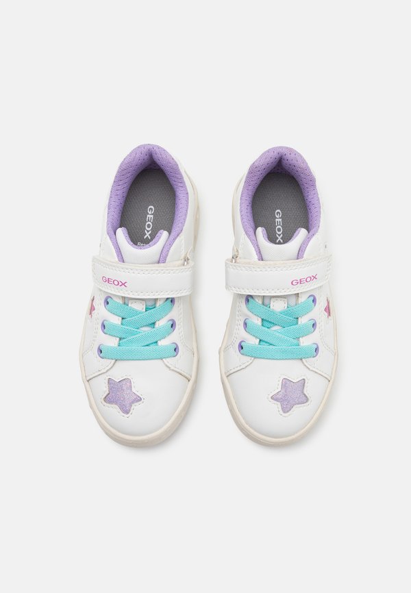 LIGHT UP SKYLIN GIRL - Trainers4