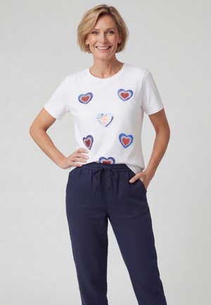 usha, T-Shirt print - white