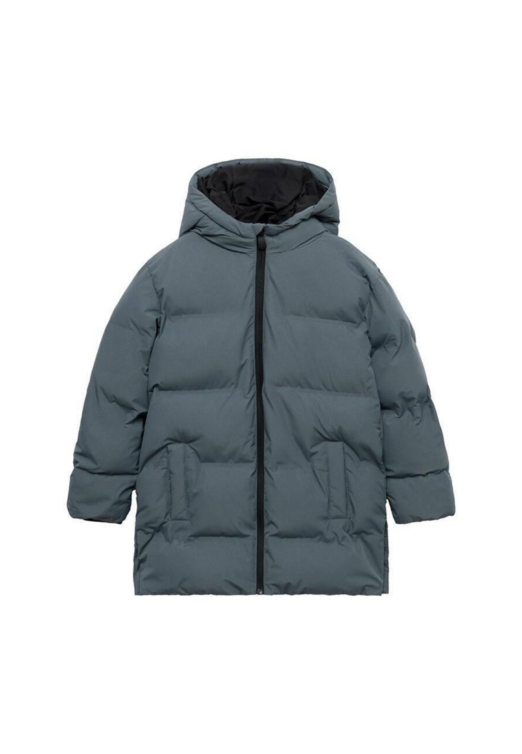 Siva puhovka s kapuco, z polnim zadrgo, dvema stranskima žepoma in prešitom teksturo v črni podlogi.