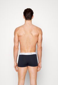 Tommy Hilfiger SIGNATURE TRUNK 3 PACK - Trunks - desert sky