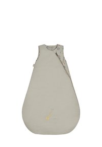 Hellbeiger Schlafsack in taillierter Form. Mit einer Stickerei von einem Giraffe und einem Löwen, seitlichem Reißverschluss und gemusterter Baumwolle in Gelb, Grau und Orange.