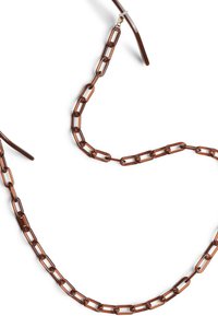 Ruskea muoviketju, jossa on linkitetyt soikeat muotoilut, kiinnitetty ruskeisiin silmälasien pidikkeitä. Sileä pinta, jossa on kiiltävä viimeistely.