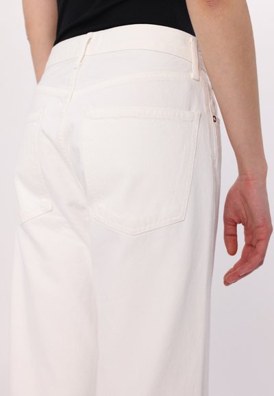 Agolde 90'S PINCH WAIST CROP - Laisvo kirpimo džinsai - marshmallow clean white