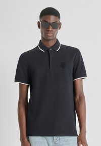 Nije odabrano, dark blue