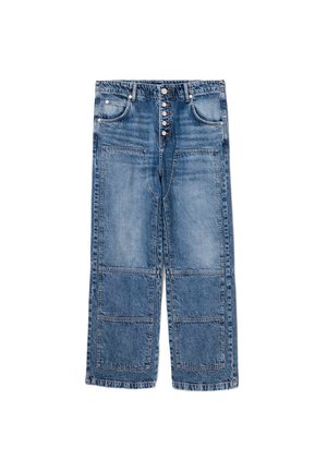 Herren-Jeans aus hellblauem Denim mit entspanntem Schnitt, mehreren Taschen und Knopfleiste. Strukturiertes Stoffmaterial mit sichtbaren Nähten.