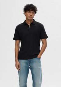 Selected Homme - SLHFAVE ZIP SS NOOS - Polo shirt - black Thumbnail Image 1