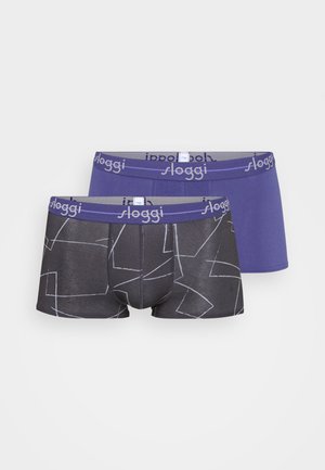 Deux paires de sous-vêtements pour hommes : une violette uni et une noire avec des motifs géométriques blancs. Caractéristiques : ceintures élastiques avec logo.