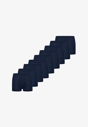 Dziesięć par ciemnoniebieskich męskich bokserek ułożonych ukośnie na białym tle.