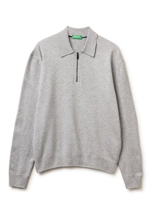 - Koszulka polo