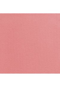 Roze textiel met een grove weving, voorzien van een uniforme kleur en een matte afwerking, geschikt voor bekleding of ambachten.