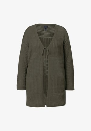 Cardigan olive, ouvert à l'avant, avec des manches longues, fermeture par lien, et un motif de tricot texturé comportant des carrés et des points variés.