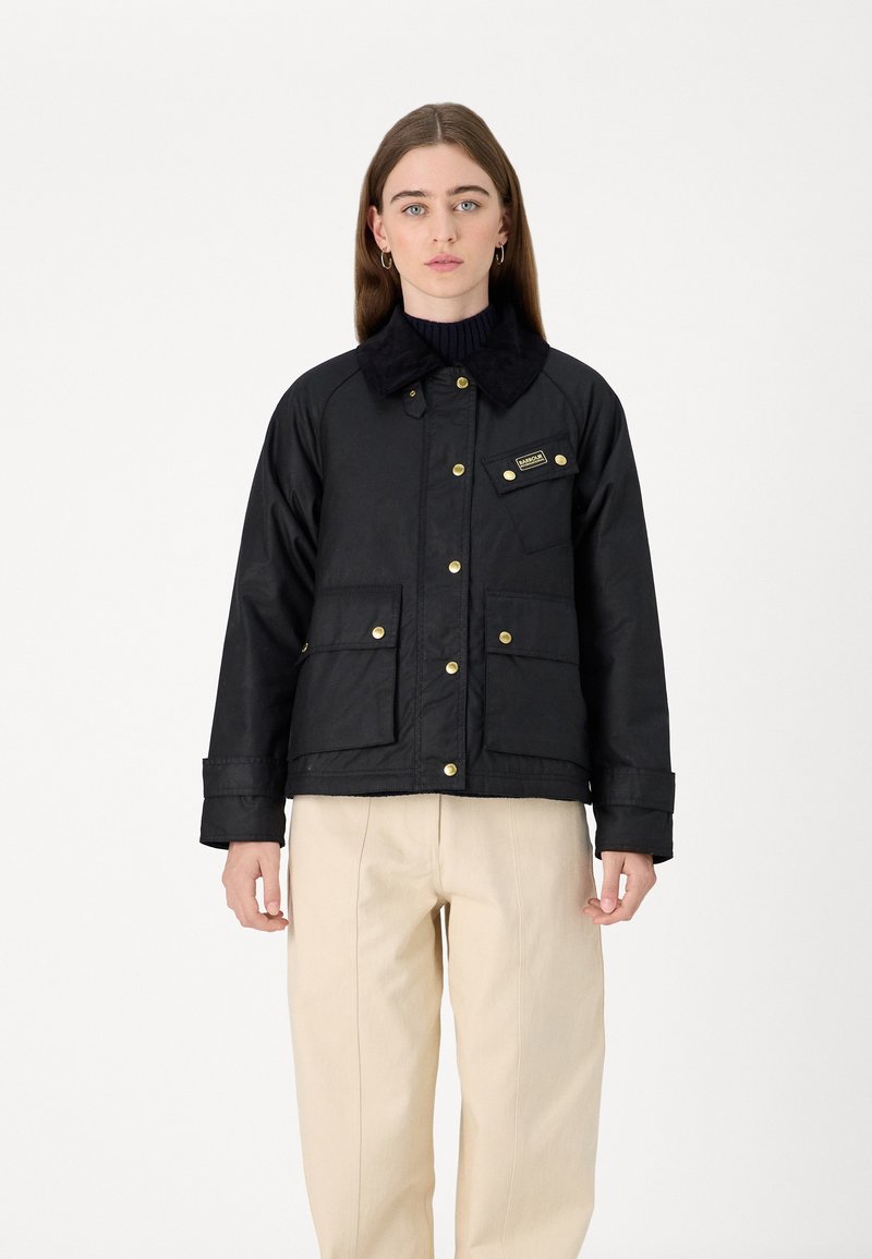 Barbour International MCCLAIN WAX - Jachetă de iarnă - black