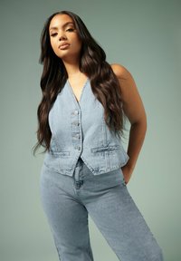 Yours Clothing WASHED - Väst - light blue