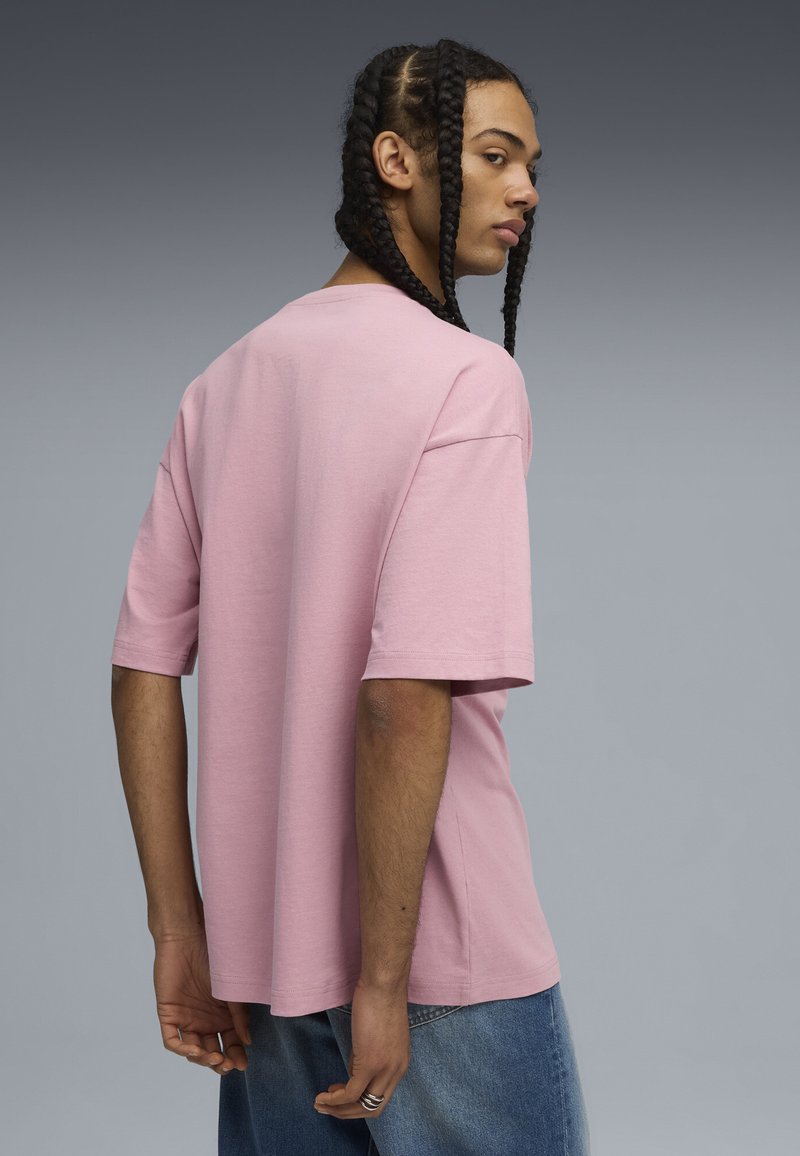 Puma WARDROBE ESS TEE - Jednoduché tričko - poised pink