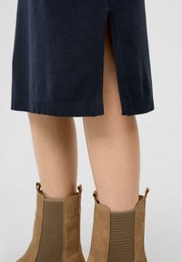 s.Oliver MIDI MIX - Strickkleid - navy