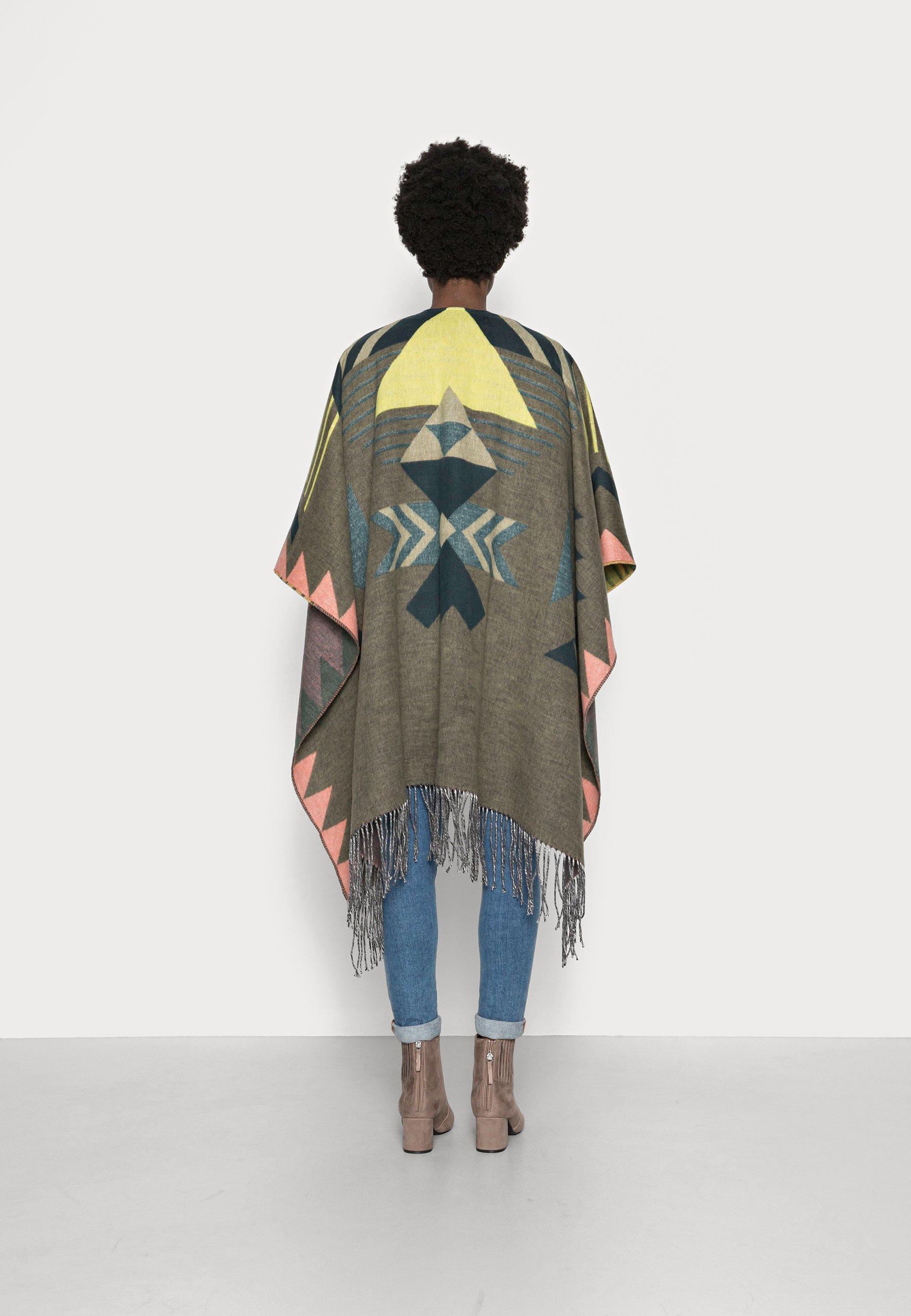 Women CASHMINK RUANA - Cape Women CASHMINK RUANA - Cape