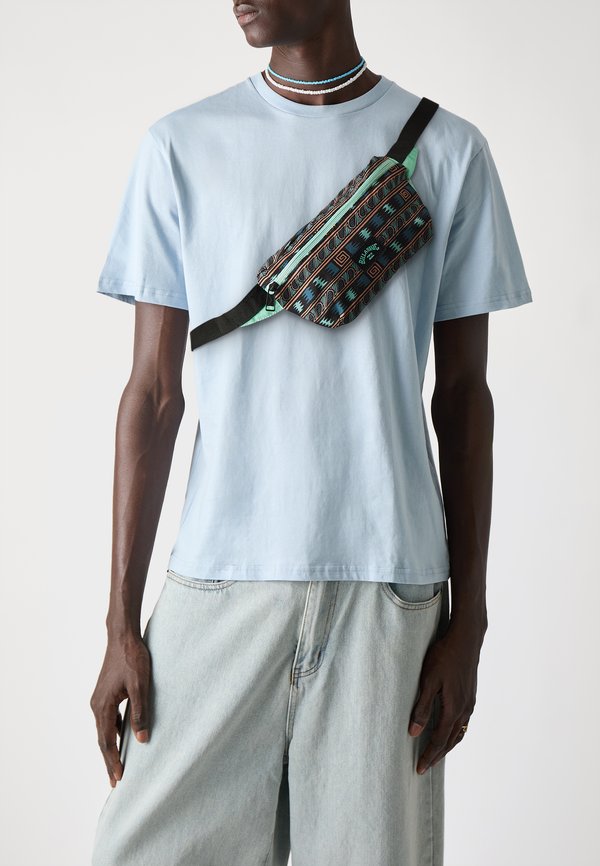 CACHE BUM BAG UNISEX - Bum bag - bermuda3